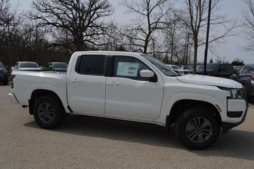 2025 Nissan Frontier SV