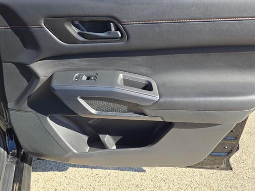 2023 Nissan Pathfinder Rock Creek 4WD