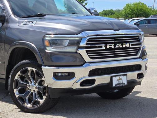Granite Crystal Metallic Clearcoat 2020 RAM 1500 Laramie