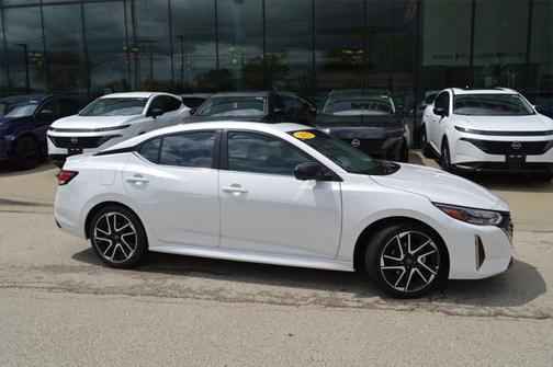 2025 Nissan Sentra SR