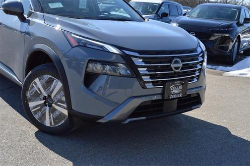 2025 Nissan Rogue SL