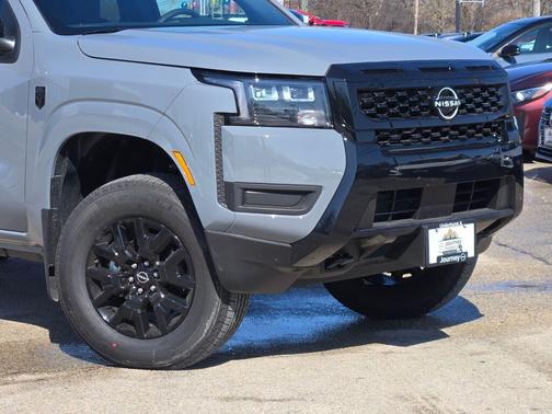 Boulder Gray Pearl 2026 Nissan Frontier SV