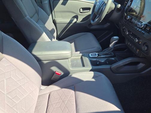 Boulder Gray Pearl 2026 Nissan Frontier SV