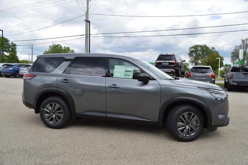 2025 Nissan Pathfinder S 4WD