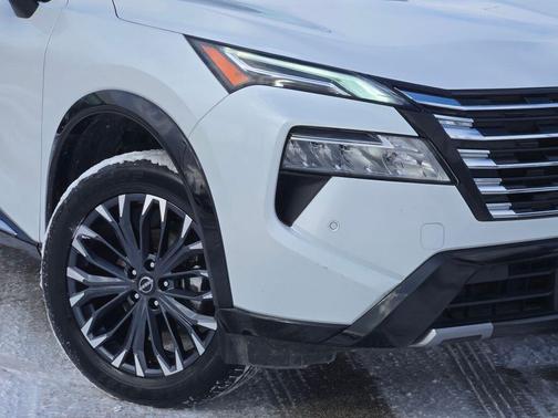 2024 Nissan Rogue Platinum