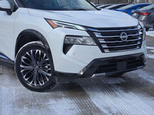 2024 Nissan Rogue Platinum