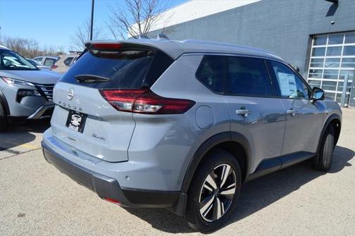 2025 Nissan Rogue SL