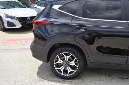 2022 Kia Seltos EX