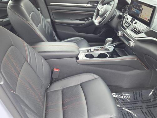 2023 Nissan Altima SR VC-Turbo FWD