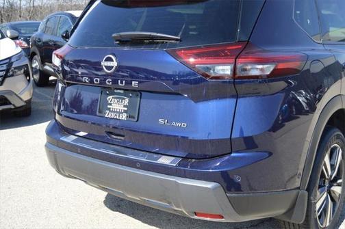 2025 Nissan Rogue SL