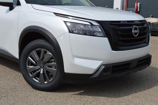 2025 Nissan Pathfinder SV 4WD