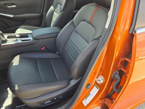 Monarch Orange Metallic/Super Black 2025 Nissan Sentra SR