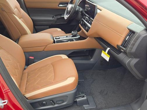 Scarlet Ember Tintcoat 2026 Nissan Pathfinder Platinum