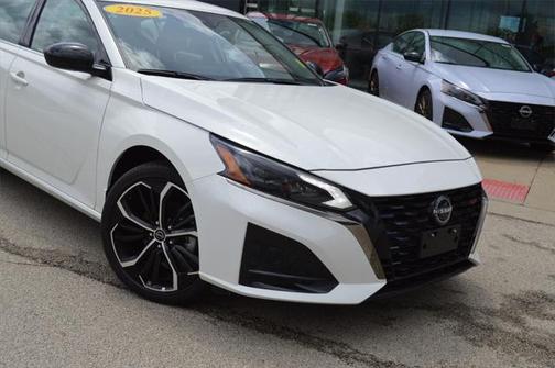 2025 Nissan Altima SR AWD