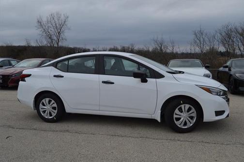 2025 Nissan Versa 1.6 S