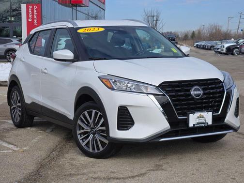 2023 Nissan Kicks SV