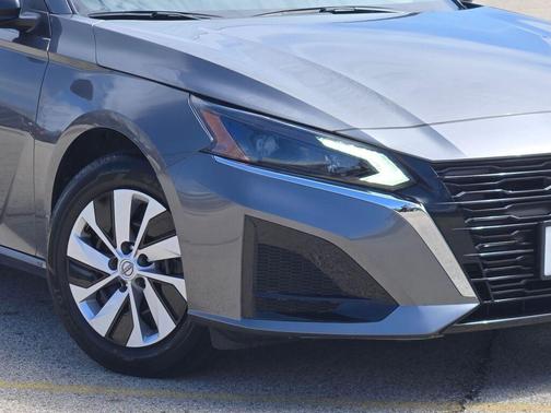 Gun Metallic 2025 Nissan Altima S FWD