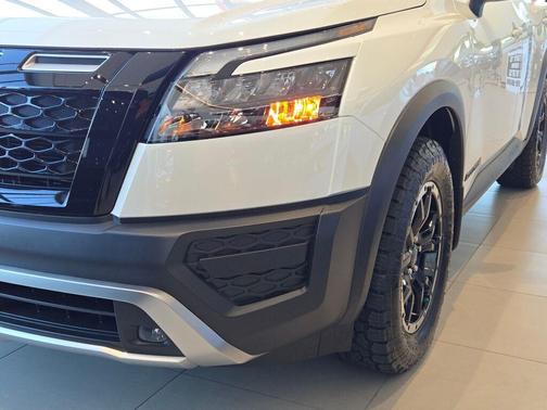 2025 Nissan Pathfinder Rock Creek 4WD