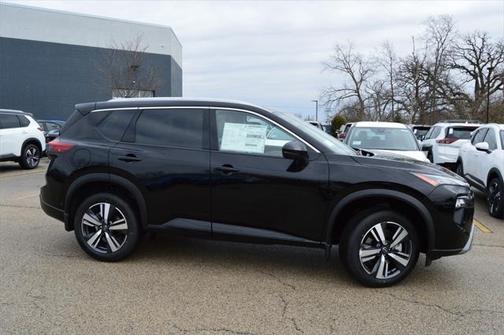 2025 Nissan Rogue SL