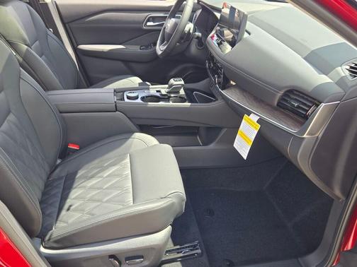 Scarlet Ember Tintcoat 2026 Nissan Rogue Platinum