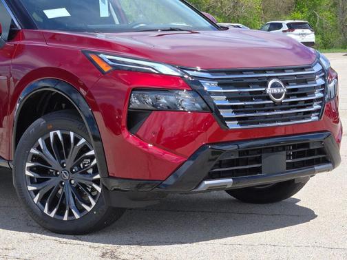 Scarlet Ember Tintcoat 2026 Nissan Rogue Platinum