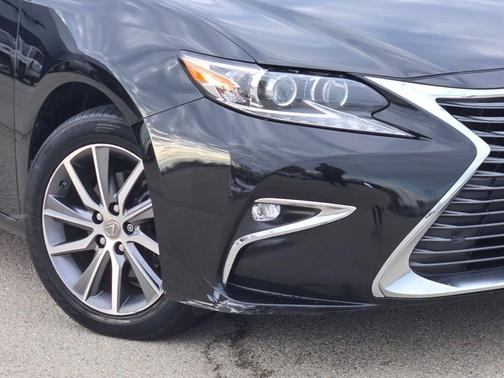 2017 Lexus ES 300h Base