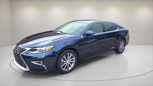 2016 Lexus ES 300h Base