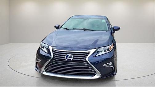 2016 Lexus ES 300h Base