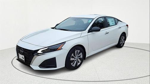 2025 Nissan Altima S FWD