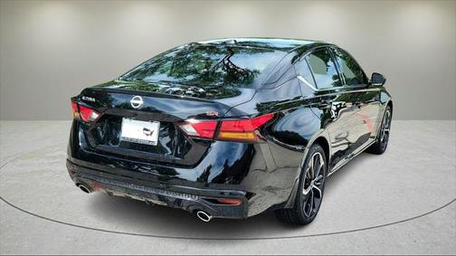 2025 Nissan Altima SR FWD