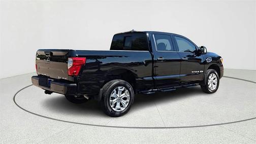 2024 Nissan Titan XD SV