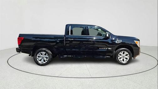 2024 Nissan Titan XD SV