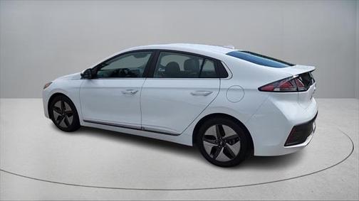 2022 Hyundai IONIQ Hybrid Limited