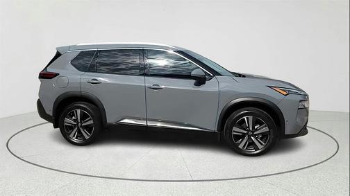 2022 Nissan Rogue SL