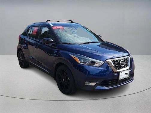 2020 Nissan Kicks SR