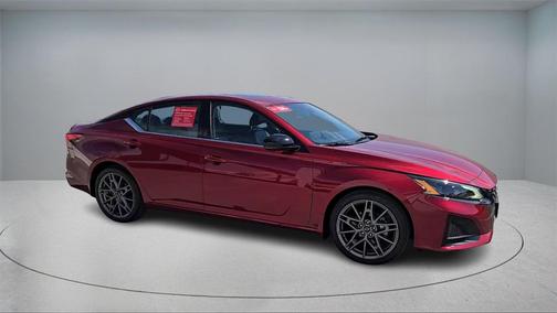 2023 Nissan Altima SR VC-Turbo FWD