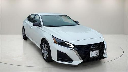 2025 Nissan Altima S FWD