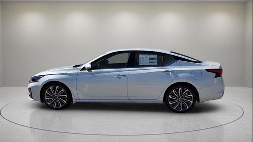 2025 Nissan Altima 2.5 SL