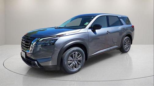 2025 Nissan Pathfinder S FWD