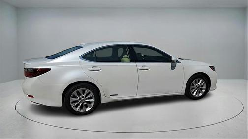 2013 Lexus ES 300h Base
