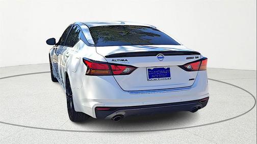 2022 Nissan Altima SR Intelligent AWD