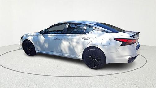 2022 Nissan Altima SR Intelligent AWD