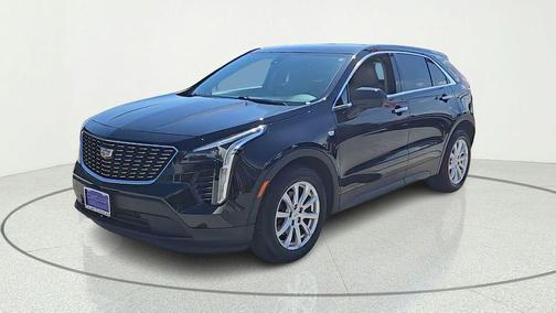 Stellar Black Metallic 2019 Cadillac XT4 Luxury