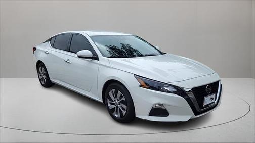 2022 Nissan Altima S FWD