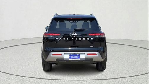 2024 Nissan Pathfinder SL FWD