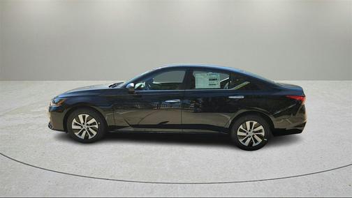 2025 Nissan Altima S FWD