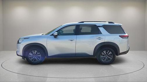 2023 Nissan Pathfinder SV FWD