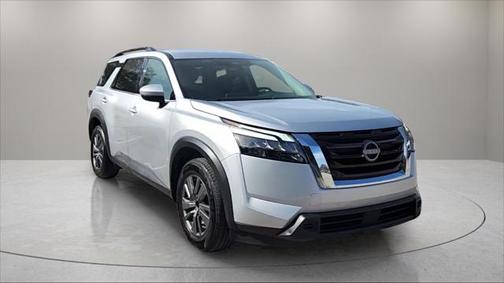 2023 Nissan Pathfinder SV FWD