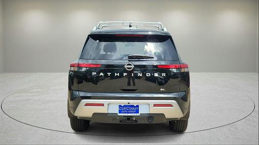 2025 Nissan Pathfinder SL FWD