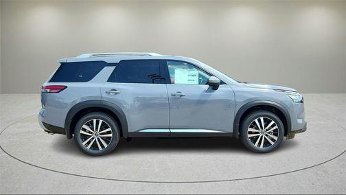 2025 Nissan Pathfinder Platinum FWD
